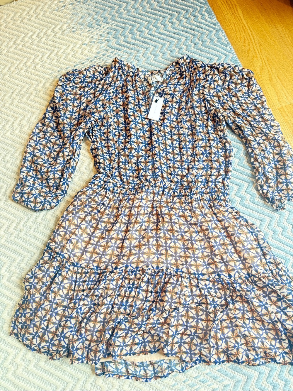 Velvet by Graham & Spencer Long Sleeve Floral Print Dress in Blue and Tan